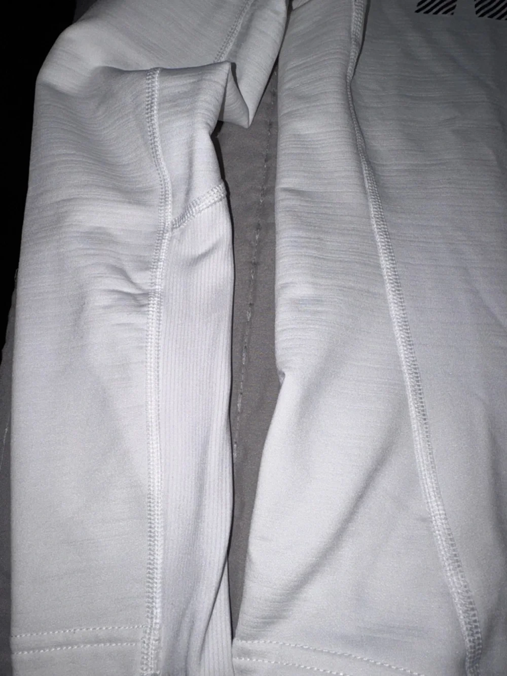 Nike Boy’s White Long Sleeve Top with Black Striped Logo Size Medium